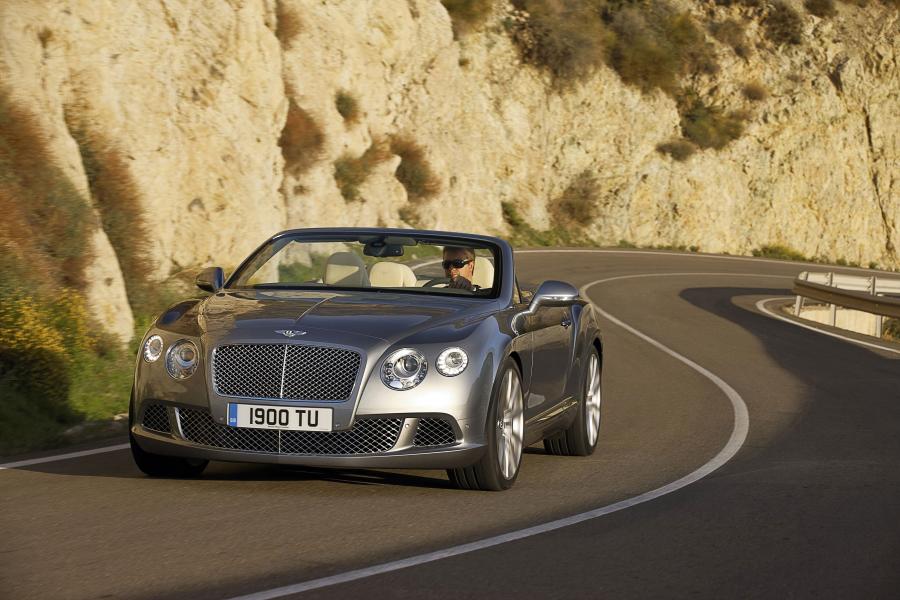  Bentley Continental GT Convertible 2011 года  (фото 23 из 37)
